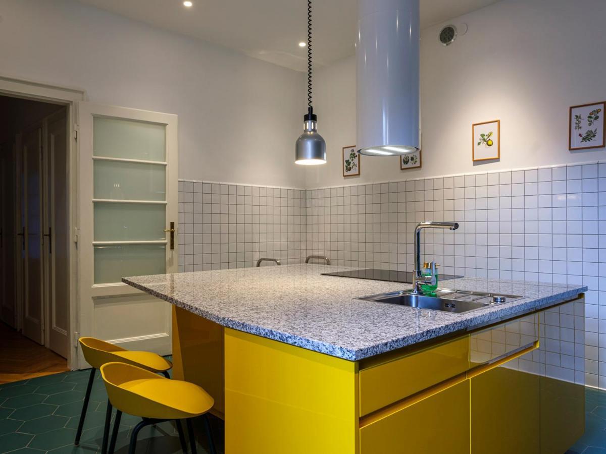 Tyzenhauz Grand Apartaments Cracovia Esterno foto